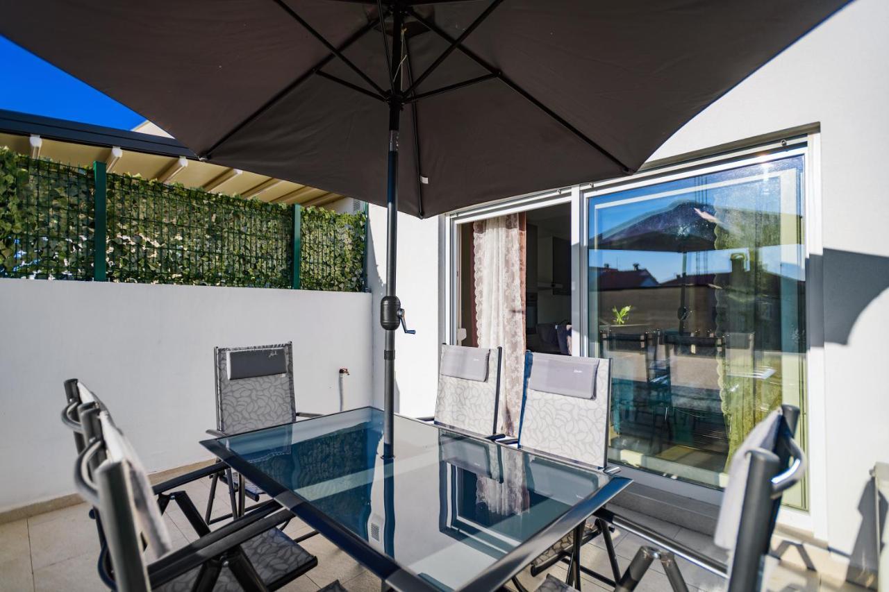 Holiday Apartment Zadar - With Summer Balcony And Parking Екстериор снимка