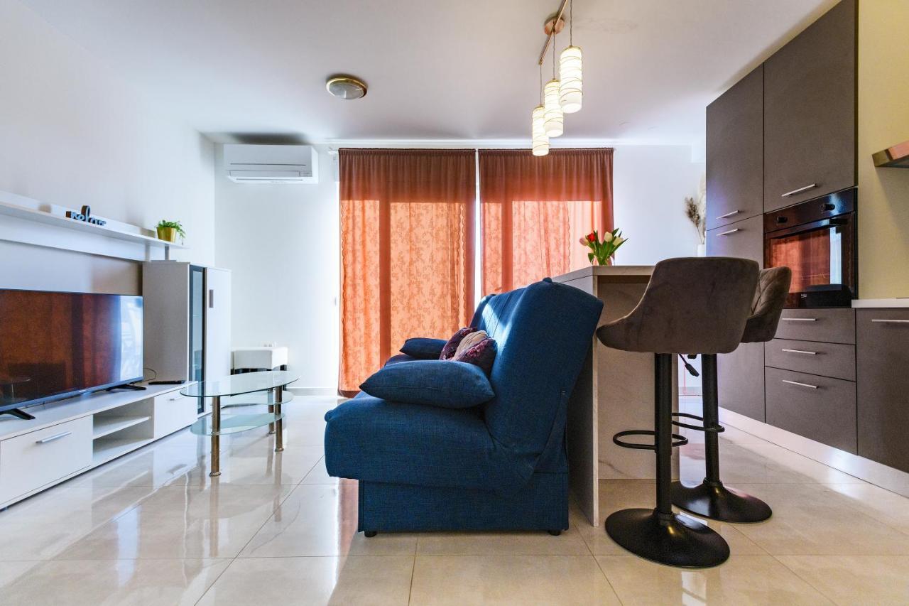 Holiday Apartment Zadar - With Summer Balcony And Parking Екстериор снимка