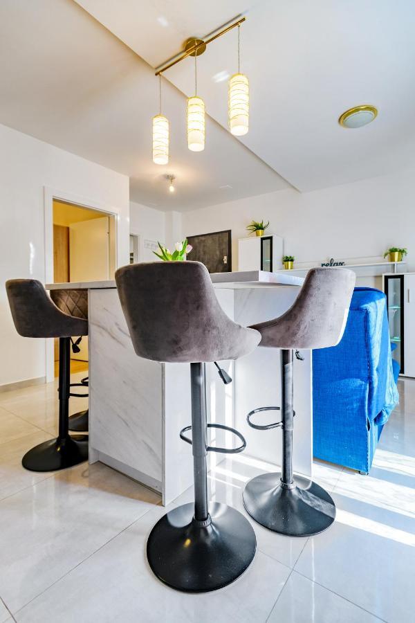 Holiday Apartment Zadar - With Summer Balcony And Parking Екстериор снимка