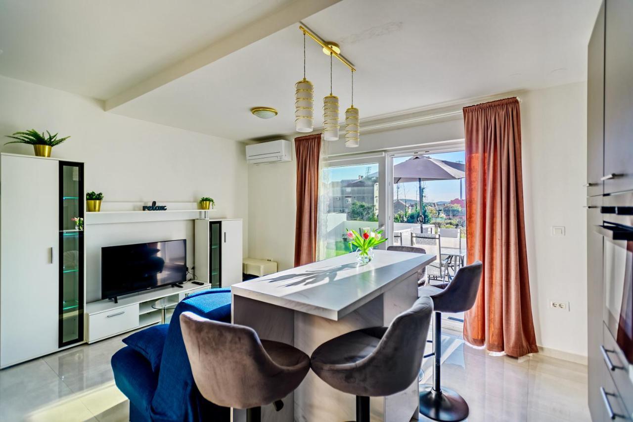 Holiday Apartment Zadar - With Summer Balcony And Parking Екстериор снимка